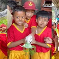 Field Trip SD Kanisius Gendongan di KPTT Salatiga